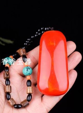 天然新疆和田玉彩玉原石手把件