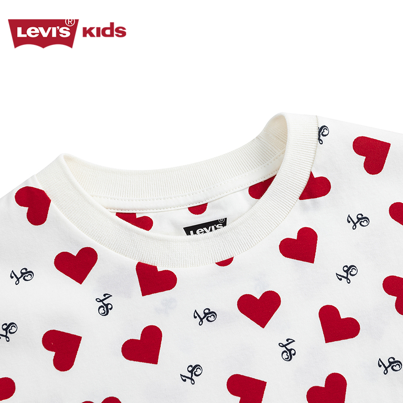 【商场同款】Levi's李维斯儿童童装T恤25新款满印爱心桃短袖上衣 - 图1