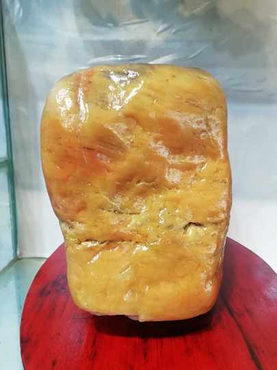 画面石,彩玉,彩蜡,高凉彩玉石,像型石,黄蜡石奇石摆件