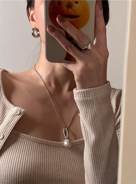 安小柏◆好搭配 拉长脖子线条 法式高级感天然巴洛克珍珠毛衣项链