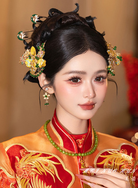 龙凤褂新娘新中式刺绣花边夹发饰