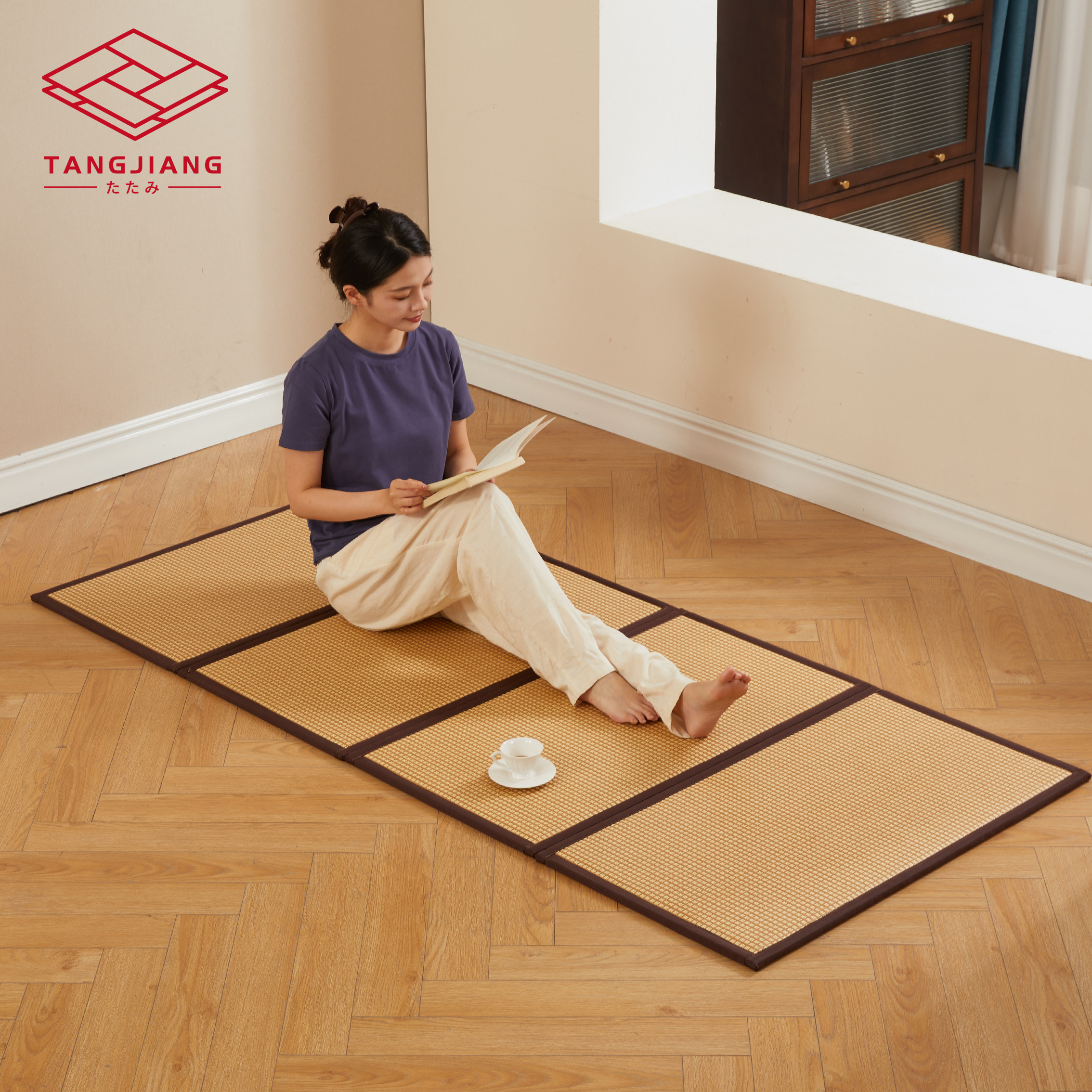 Japanese-style folding tatami floor mats can be customized for bay window floor tatami nap mats