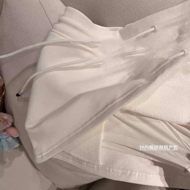 Sports short skirt, autumn and winter women's 2025 new yoga skirt, sun protection tennis skirt, a-line hip-hugging skirt, outer wear