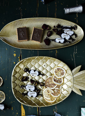 北欧ins风菠萝点心不规则盘子