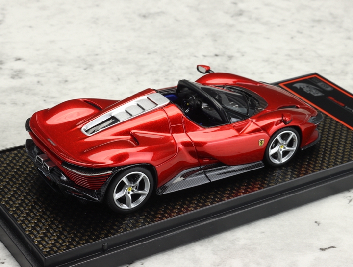 BBR 1:43 法拉利Ferrari Daytona SP3 金属红 哑光白色 树脂车模 - 图2