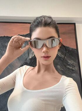 2026新款骑行墨镜女款方圆脸窄框感防紫外线网红潮太阳眼镜男休闲