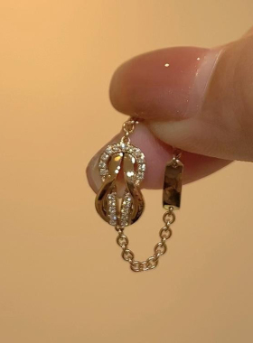 中古金色微镶八字扣戒指