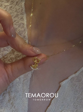 金色小马驹闪钻元宝项链女