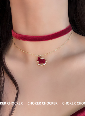 红色丝绒小马吊坠锁骨链本命年