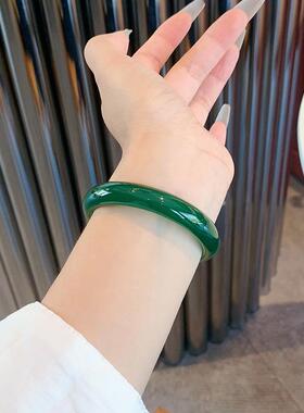 天然玛瑙手镯天然玛瑙手镯