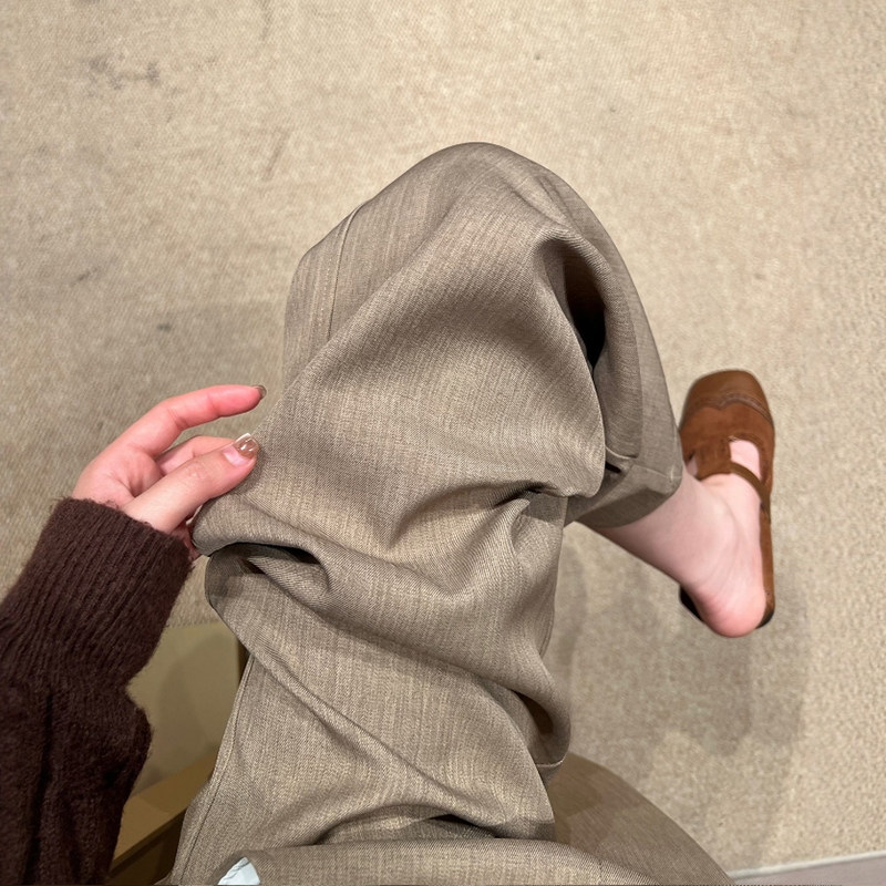 卡其色复古阔腿西装裤子女款春季大码老钱风休闲裤今年流行梧桐裤,淘宝优惠券,粉丝福利购,淘宝优惠卷