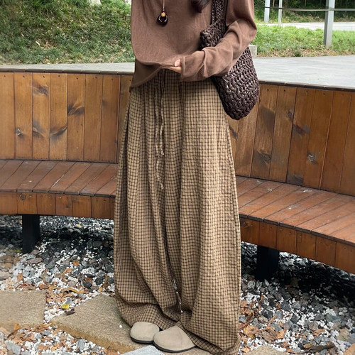 美拉德咖色格子阔腿裤秋季休闲裤子宽松bf慵懒风大码女装格纹长裤 - 图0