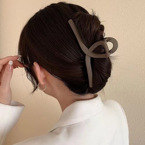 发夹女后脑勺夹子头饰抓夹时尚鲨鱼夹简约磨砂发卡高级感新款大号 - 图1