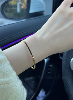 钛钢高保色简约高级感手镯