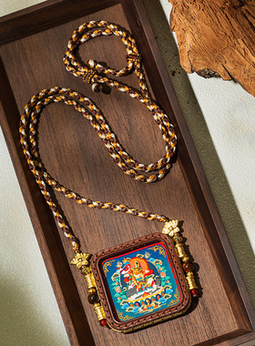 手绘唐卡吊坠藏式扎基拉姆黄财五爷手工文创药师皮壳擦擦唐卡吊坠