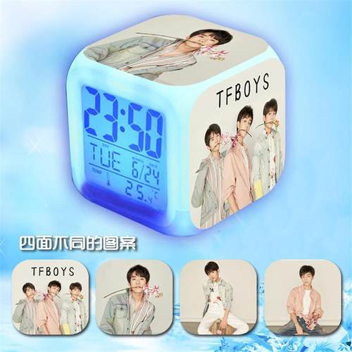tfboys同款王俊凯王源易烊千玺周边七彩发光床头静音闹钟创意礼物 - 图0