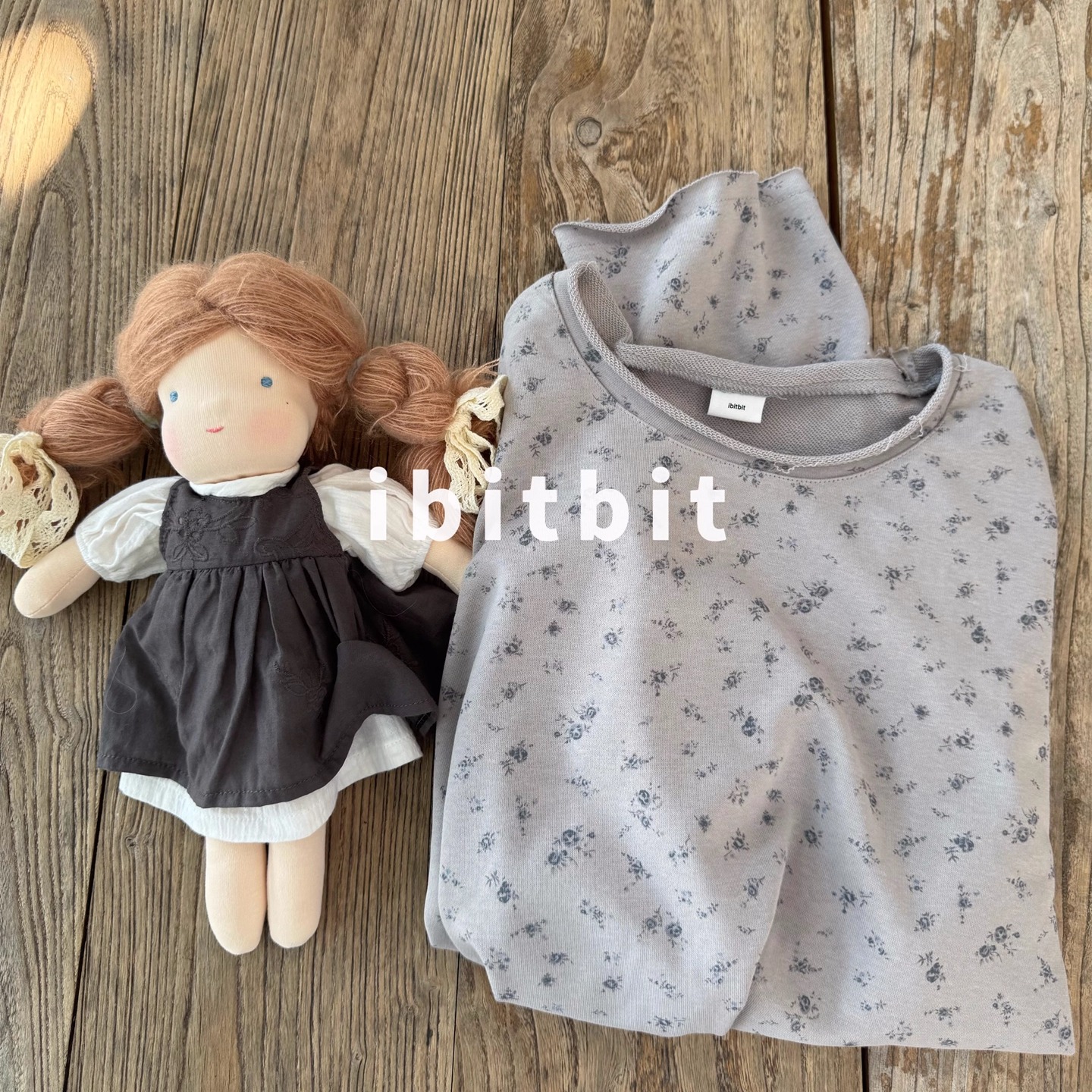 ibitbit露肩圆领卫衣长袖长裤休闲卡通KT碎花可外穿家居服女原版 - 图1