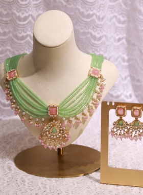 新娘中式婚礼配饰中国风新品粉色苹果绿手工串珠项链晚宴出片套装