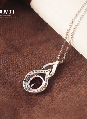 天然鸽血红石榴石吊坠纯银项链