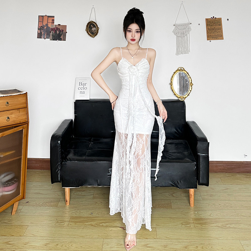 Amyway【浪漫少女】法式复古蕾丝拼接V领吊带裙飘带花朵鱼尾裙女,淘宝优惠券,粉丝福利购,淘宝优惠卷