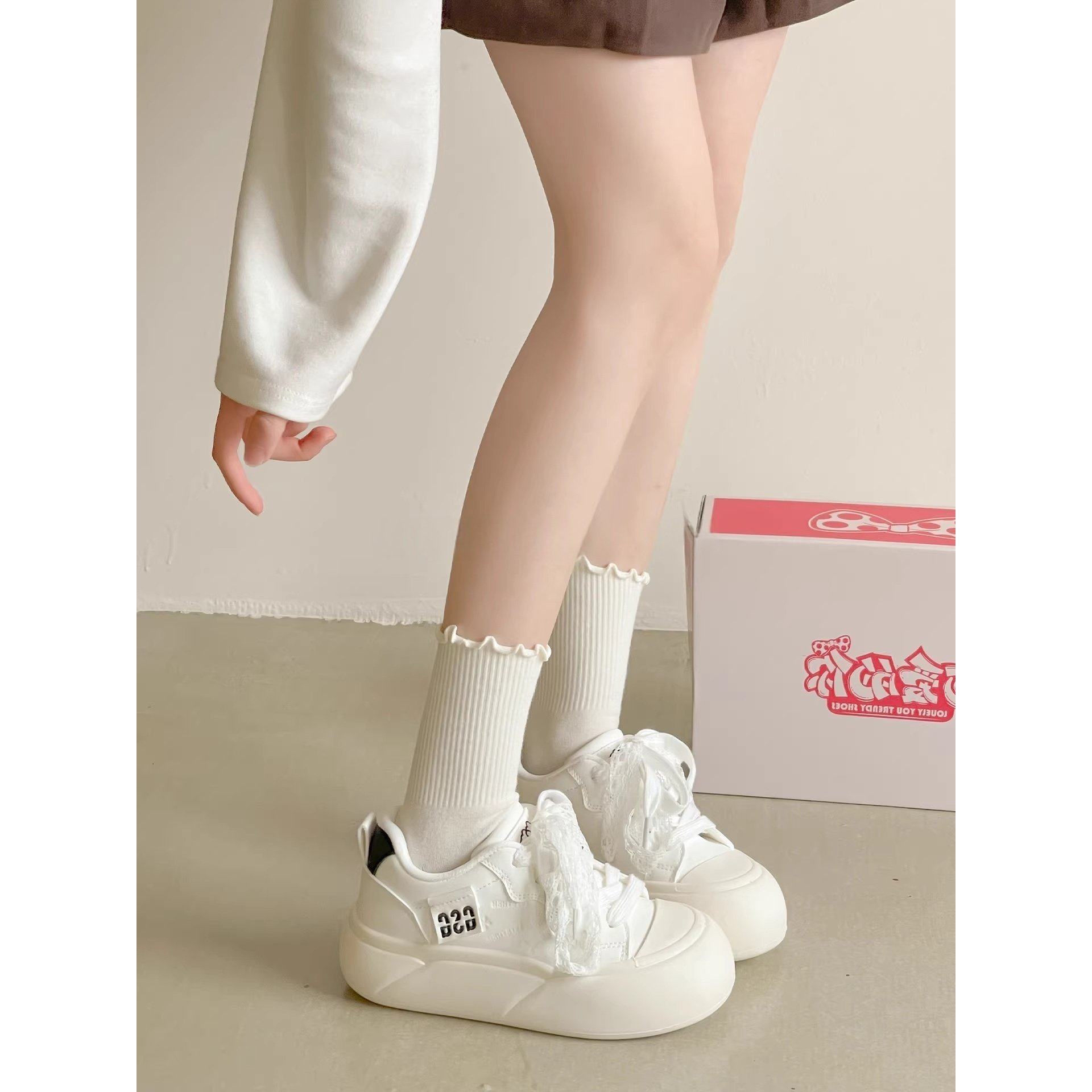 小白鞋女2026春秋新款韩系ins百搭小众厚底板鞋大头面包鞋,淘宝优惠券,粉丝福利购,淘宝优惠卷