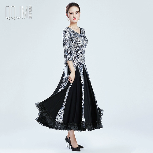 2024 Осенью Новая современная танцевальная юбка с семи -точка роговой рукав платье платье молоко шелковое эластичное вальс