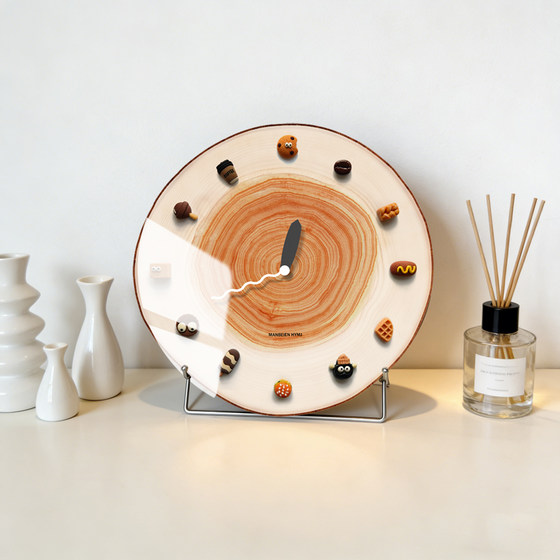 Creative Art Cute Wall Clock Modern Simple Table