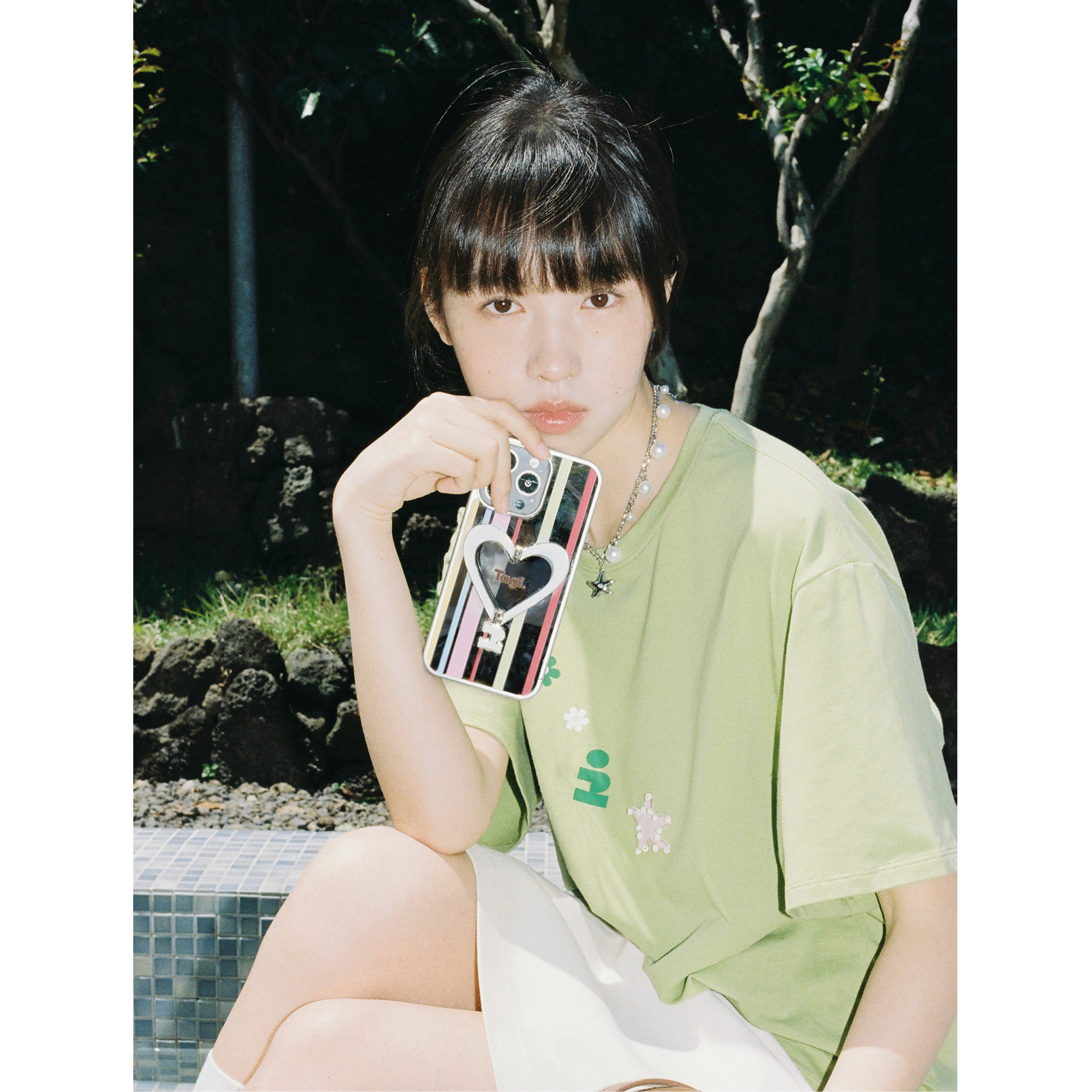 Tagi. 《让人开心》金属支架皮质爱心手机壳硬壳IPhone15 16 17promax,淘宝优惠券,粉丝福利购,淘宝优惠卷