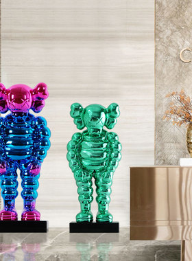轻奢风暴力熊公仔装置雕塑摆件