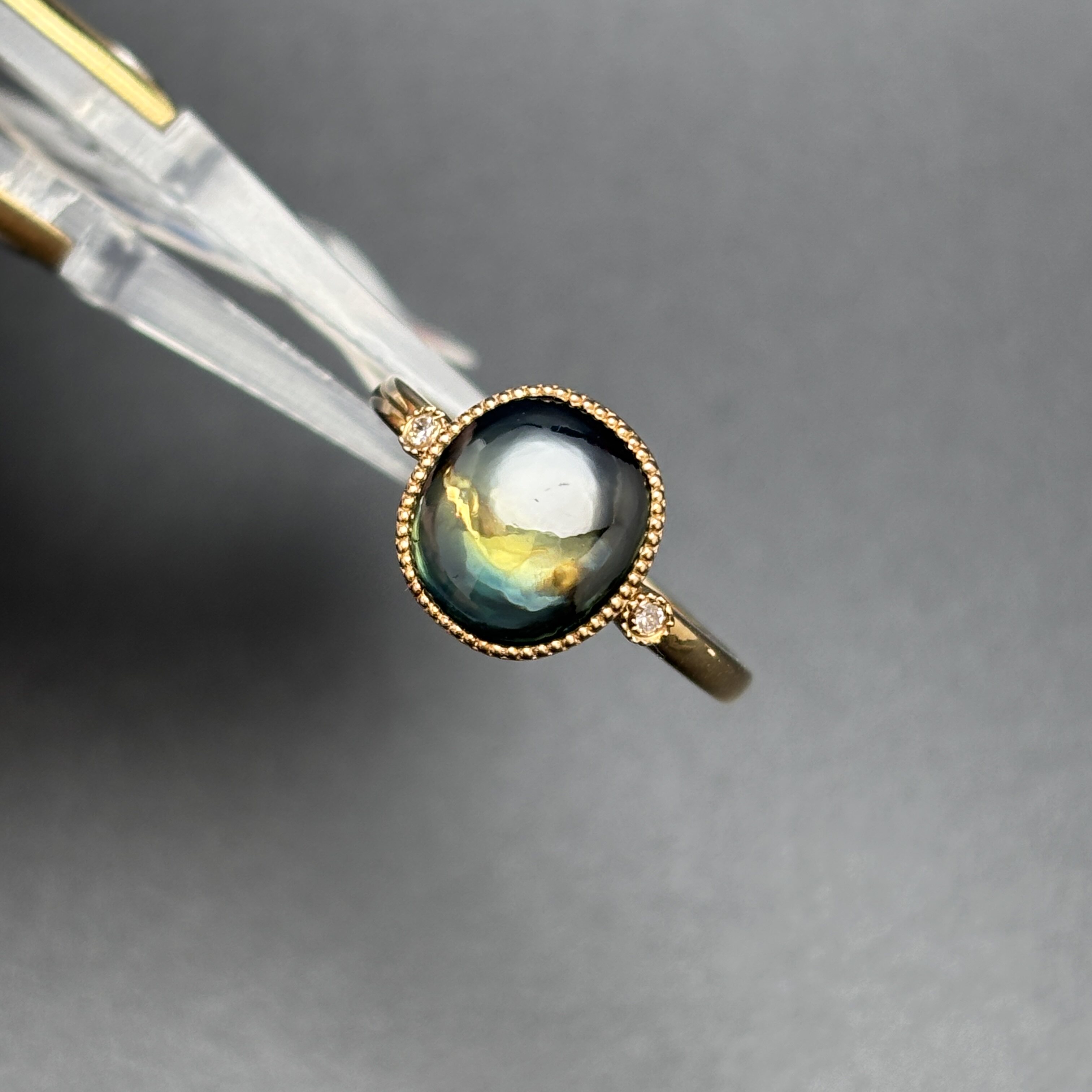 18k gold natural color sapphire ring plain egg face oval sugar tower yellow and blue gradient with diamond women's ring