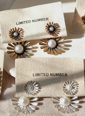 limitednumber夸张花朵造型耳环