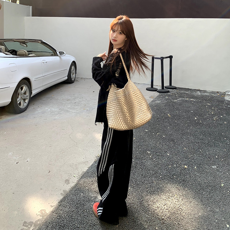 橘子树在哪儿复古水洗条纹牛仔裤女春季设计感宽松显瘦弯刀阔腿裤,淘宝优惠券,粉丝福利购,淘宝优惠卷