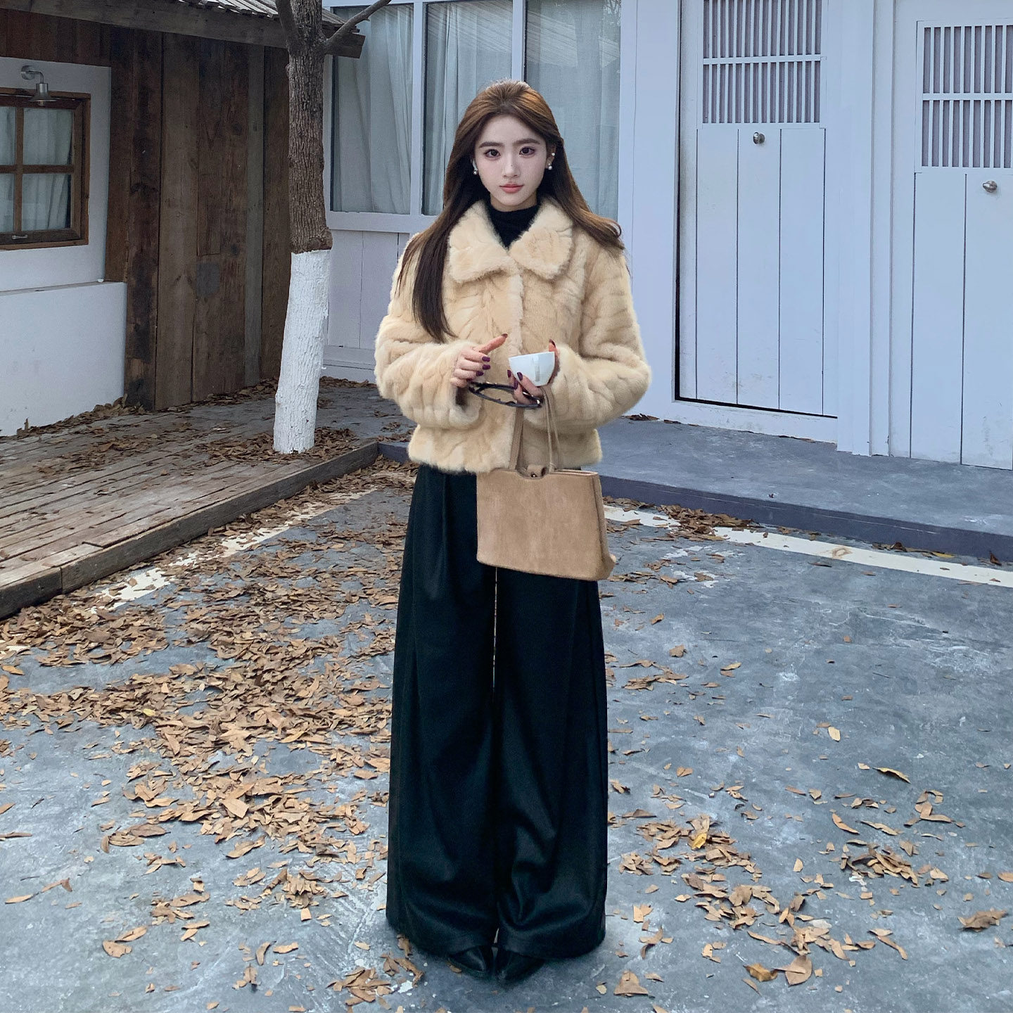 橘子树在哪儿黑色加绒pu皮裤女冬季高级感阔腿垂感显瘦百搭休闲裤,淘宝优惠券,粉丝福利购,淘宝优惠卷