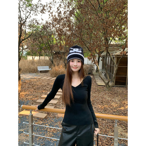 OTee韩系基础V领针织衫女秋季小众简约修身显瘦气质内搭打底上衣 - 图2