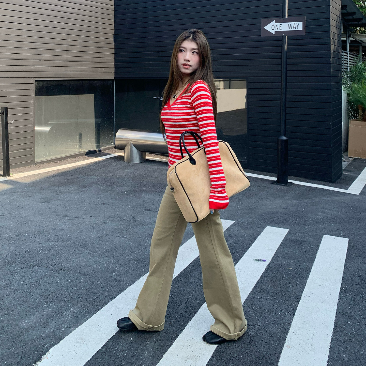 橘子树在哪儿丹宁风微喇牛仔裤女秋季松弛感复古直筒显瘦拖地裤子,淘宝优惠券,粉丝福利购,淘宝优惠卷