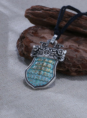 一休925银饕餮甲胄盾牌吊坠国风