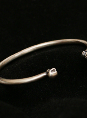 高山隆一休stop独眼骷髅头银手镯