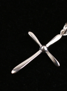 菊地健纯银情侣配饰十字架吊坠