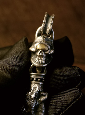 手工制作高山隆纯银骷髅鹰爪吊坠