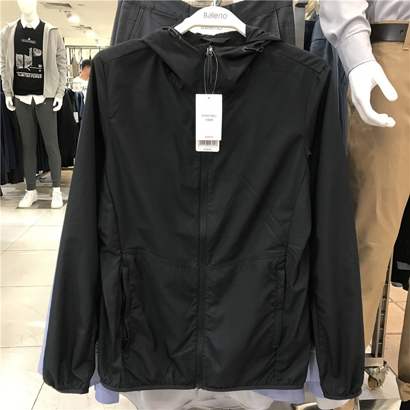 88907527 年新款超薄连帽修身透气防晒风衣外套 19 班尼路男款 Baleno 88907527 年新款超薄连帽修身透气防晒风衣外套 19 班尼路男款 Baleno