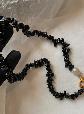 黑色石头新款复古项链项链轻奢小众女配饰春夏高级感锁骨链脖颈链