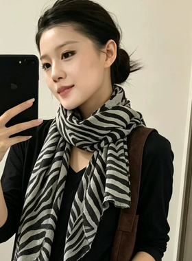 时尚通勤斑马纹薄款丝巾百搭秋款