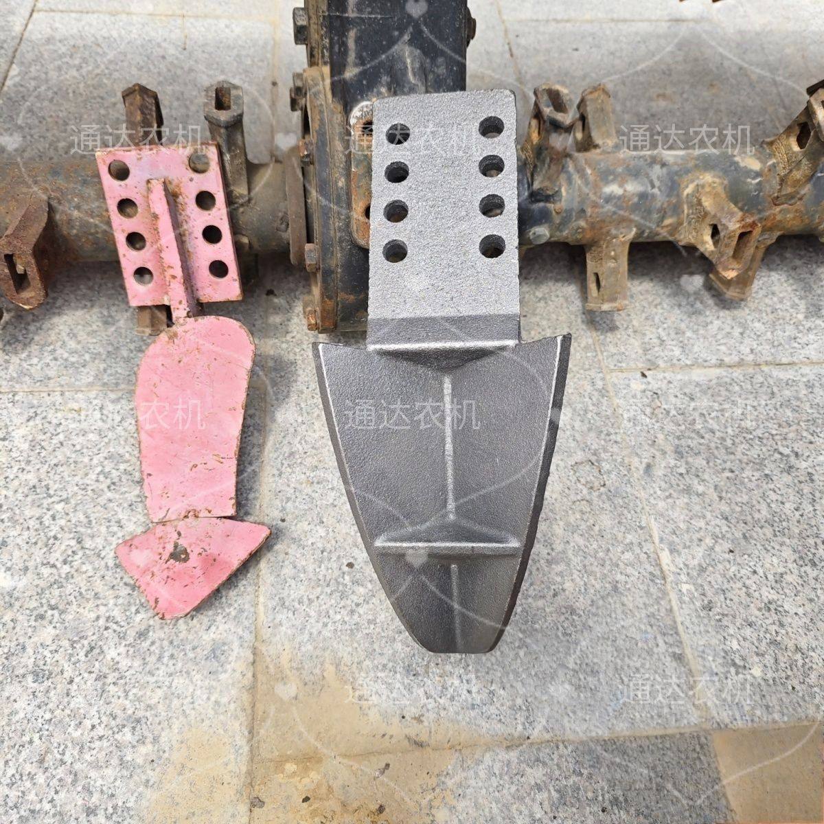 旋耕机中间犁不沾泥犁体开沟中间犁高强度耐磨加宽加厚铸造中间犁,淘宝优惠券,粉丝福利购,淘宝优惠卷