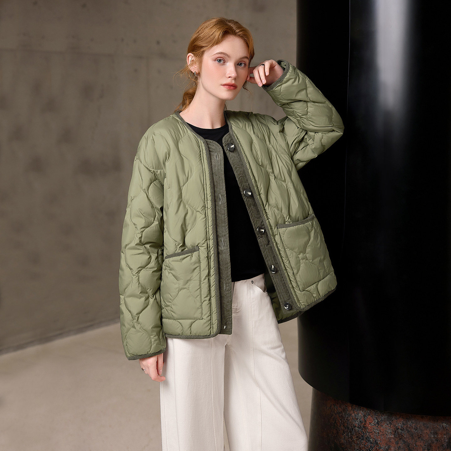 她池单排扣羽绒服2025冬季新款女装撞色拼接宽松款长袖保暖外套