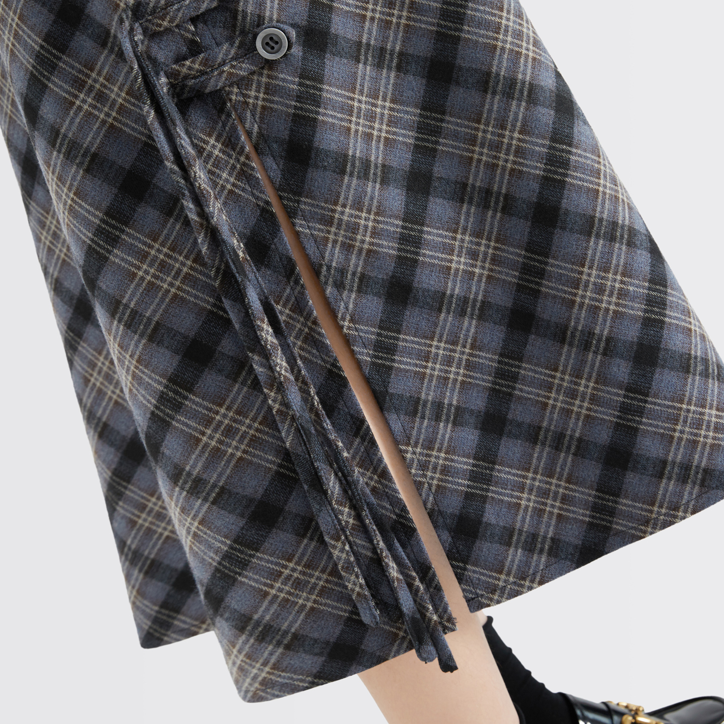 她池高腰半身裙2025秋装新款女装复古格纹侧开叉直筒显瘦中长裙