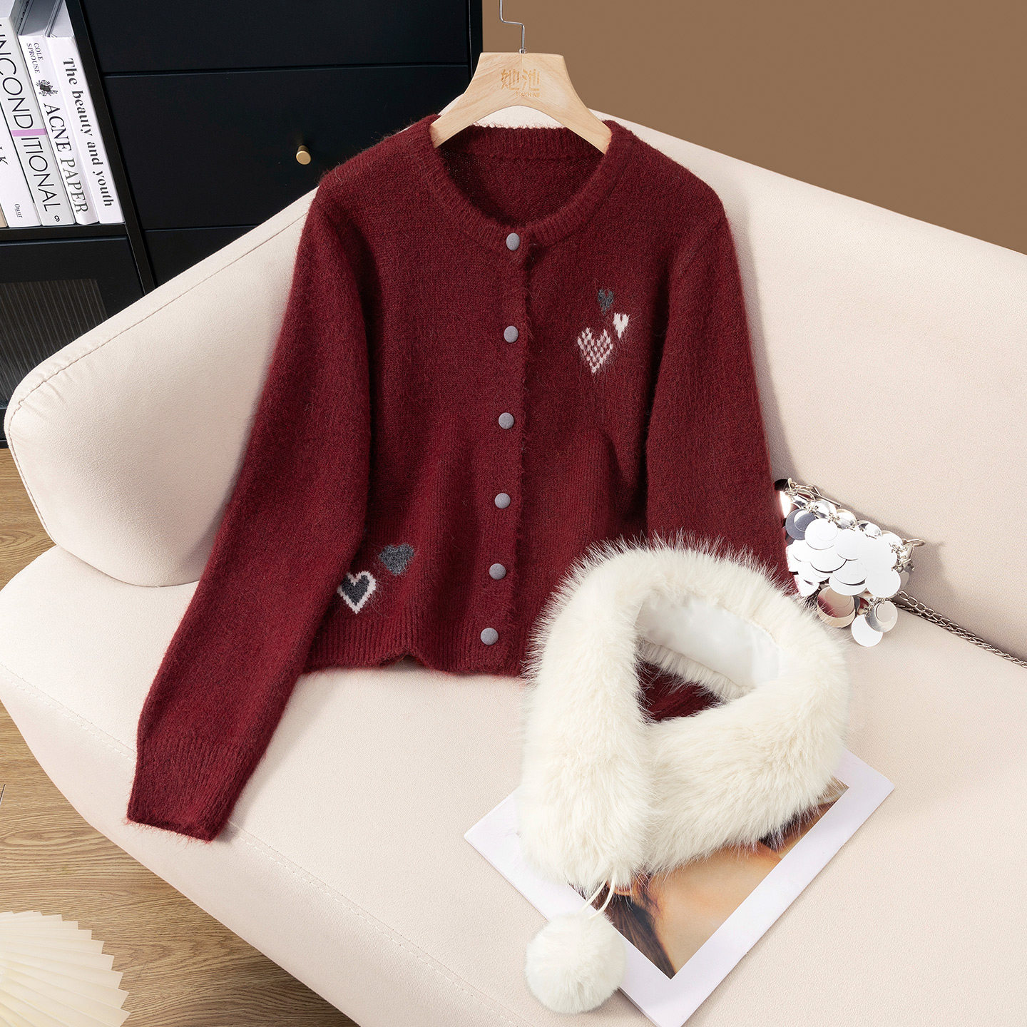 她池圆领毛衣2025冬装新款女装时尚氛围感单排扣宽松款短款上衣,淘宝优惠券,粉丝福利购,淘宝优惠卷