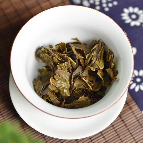 福鼎白茶白牡丹 2017年高山头春白茶饼 一箱48饼花香白茶直销包邮 - 图2