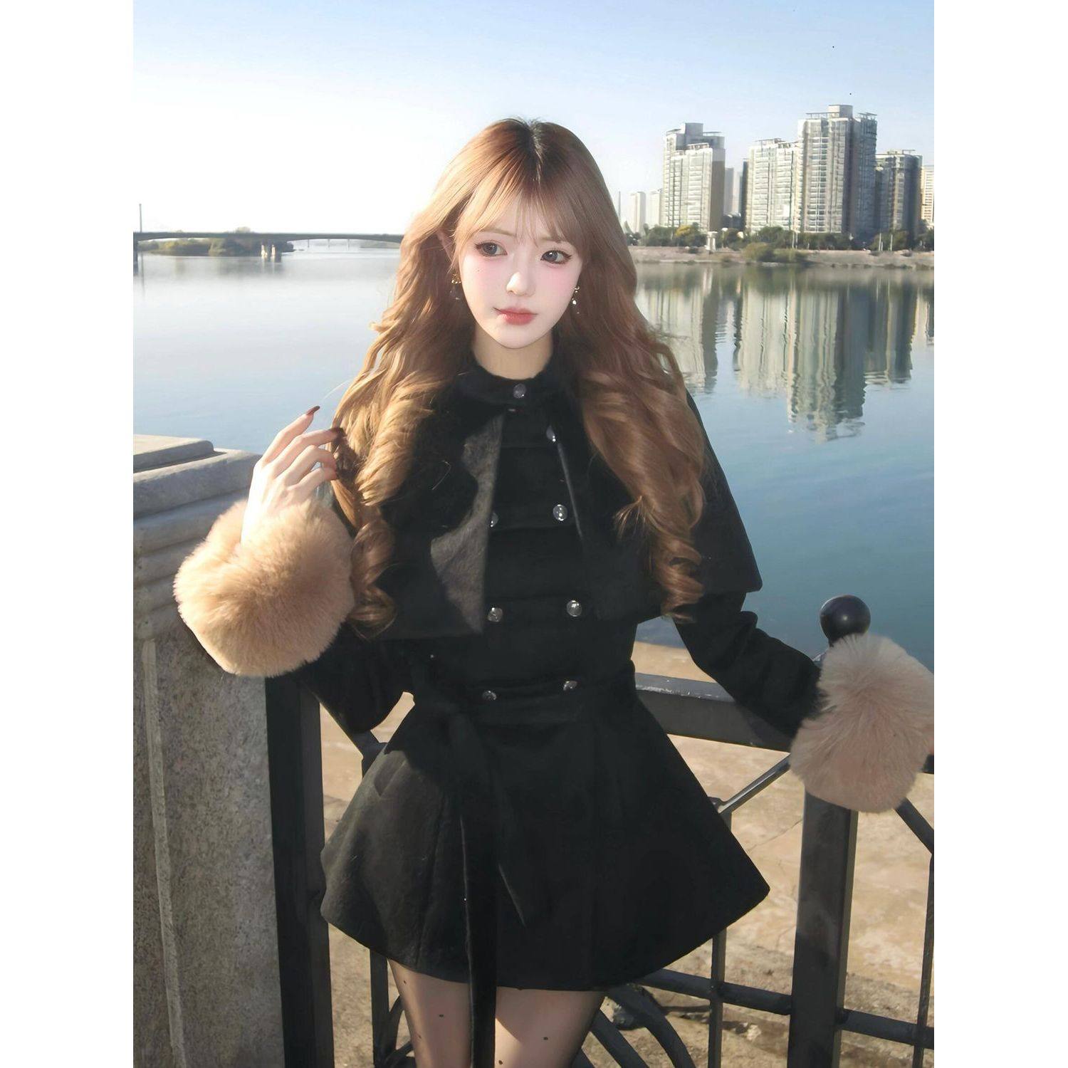 财阀千金 冬季新款小香风斗篷披肩+收腰毛呢外套气质修身两件套女,淘宝优惠券,粉丝福利购,淘宝优惠卷