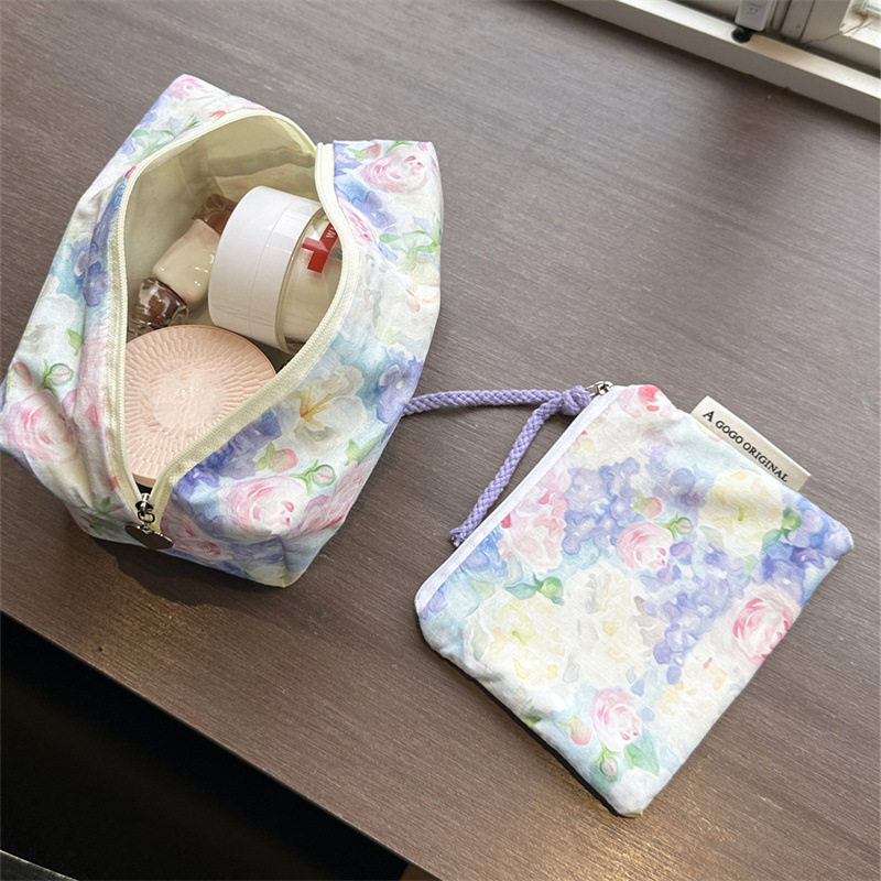 水彩浅紫牡丹花化妆包文艺印花手拿洗漱包便携式收纳包水乳收纳,淘宝优惠券,粉丝福利购,淘宝优惠卷