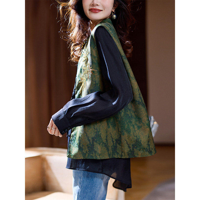 爵莱菲大码国风印花钉珠马甲外套女春季复古大码女装新款洋气上衣,淘宝优惠券,粉丝福利购,淘宝优惠卷